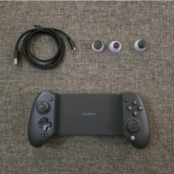 Bluetooth Mobile Game Controller for Switch & iOS & Android & Tablets - Picture 3 of 3